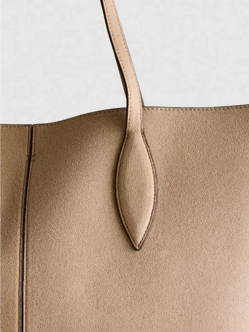 Classic Womens Tote Bag in Camel